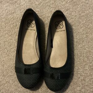 Daisy Fuentes Dark Gray Women's Loafers